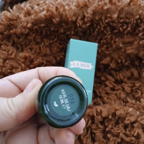 La Mer The Treatment Lotion - Green and White - Picture 4 of 4
